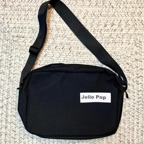 ⭐️ A bathing ape bape camo crossbody laptop bag with keychain - Picture 4 of 4